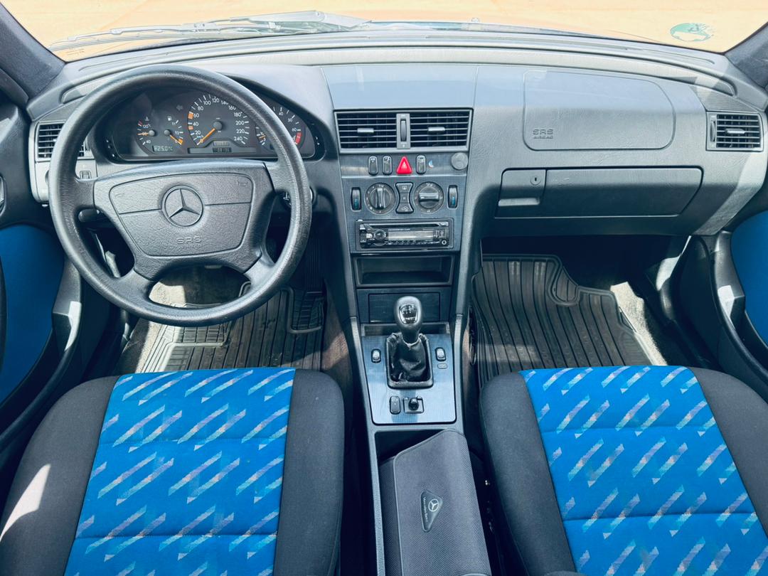 Image de Mercedes C180