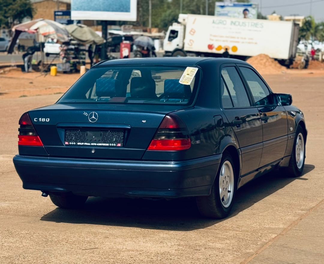 Image de Mercedes C180